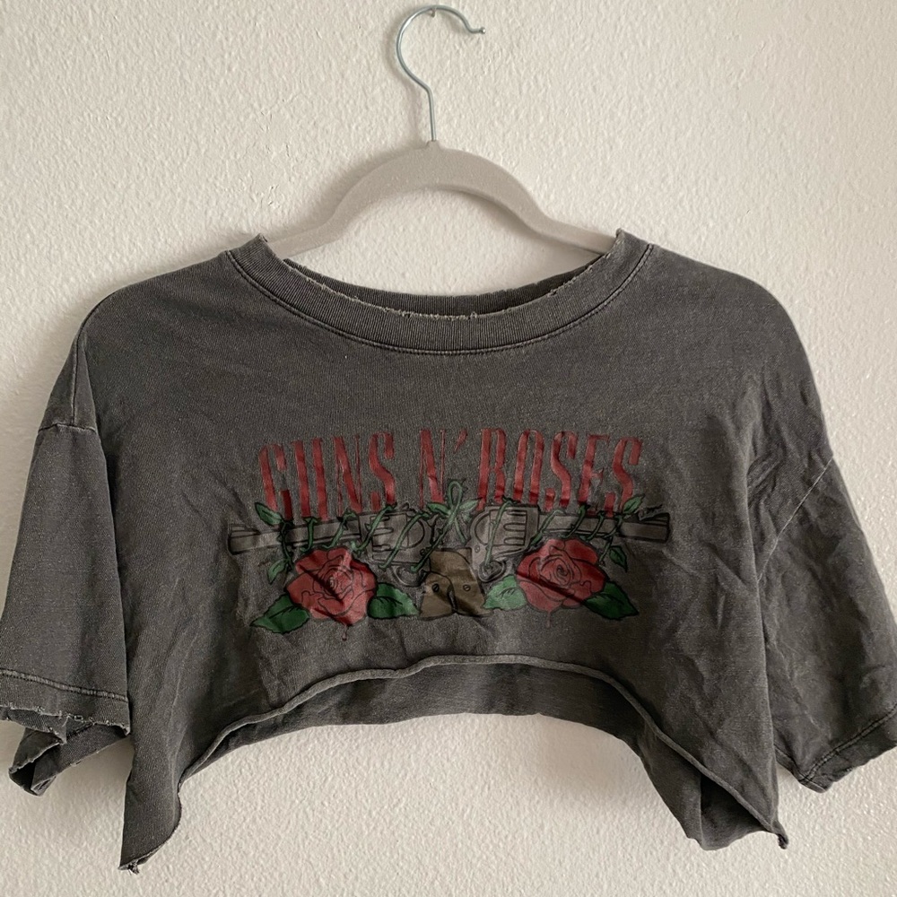 Guns N’ Roses Crop Tee 🥀